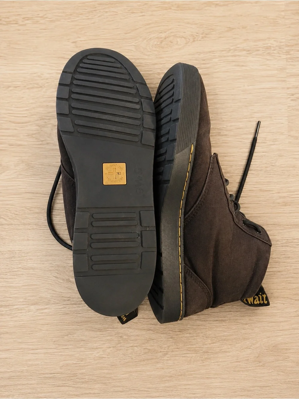 12| Mens | Dr.Martens